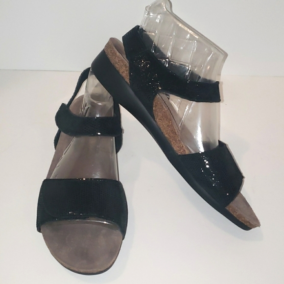 MUNRO Catelyn Sparkle Strap Sandals size 11